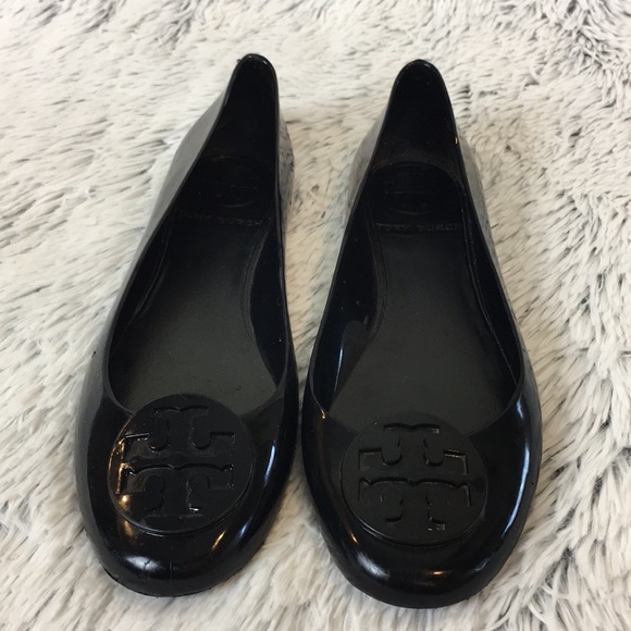 black jelly flats
